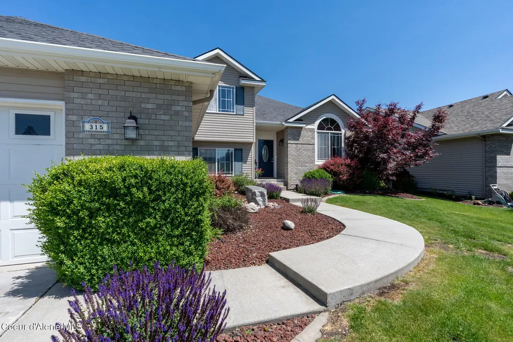 315 E Titanium Court Post Falls ID 83854