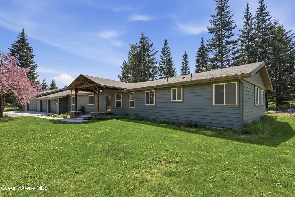 21381 N Thatcher Court Rathdrum ID 83858