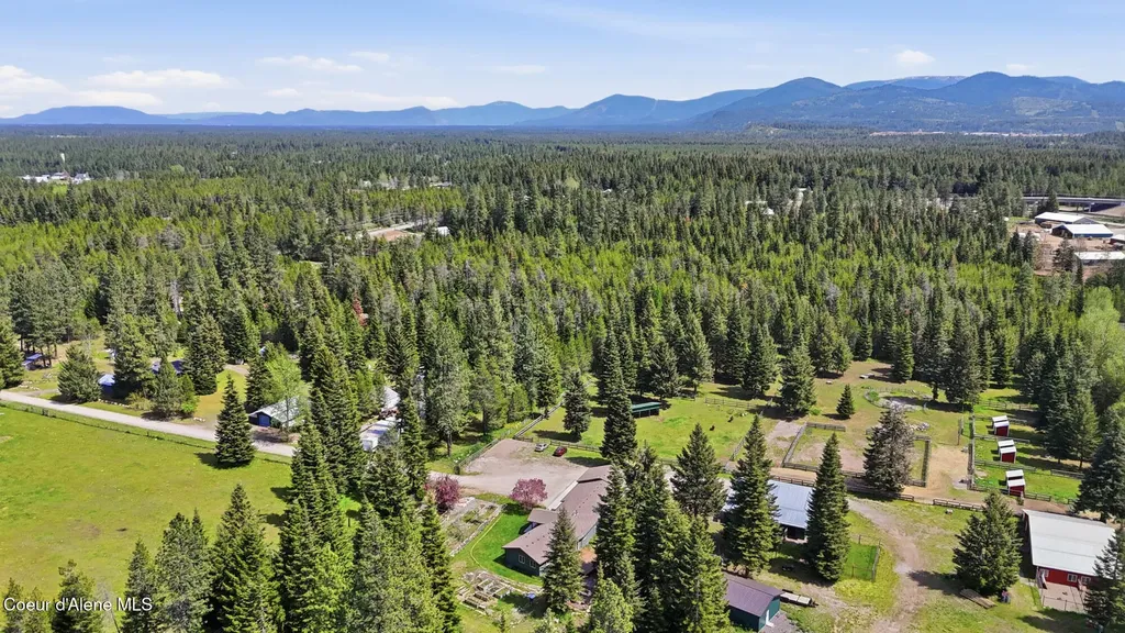 21381 N Thatcher Court Rathdrum ID 83858