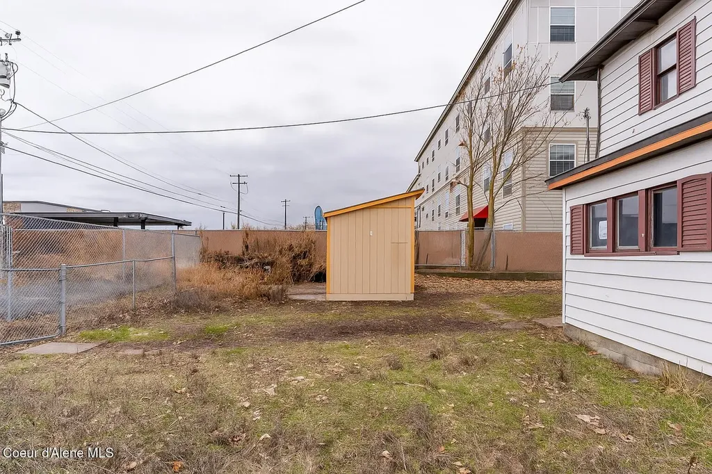 3011 E Queen Avenue Spokane WA 99217