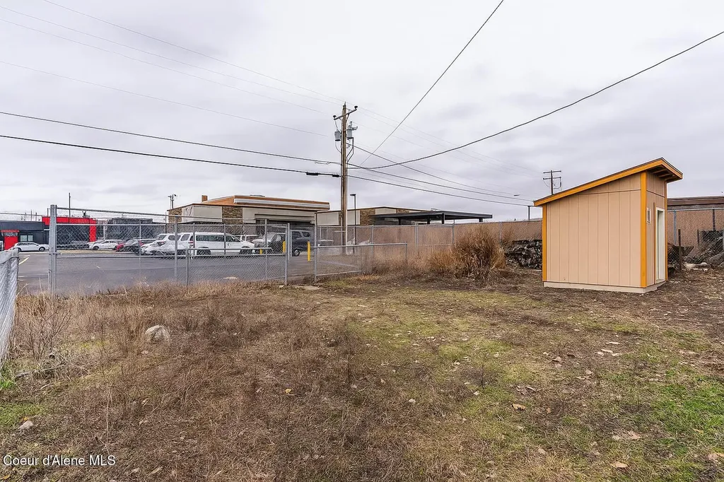 3011 E Queen Avenue Spokane WA 99217