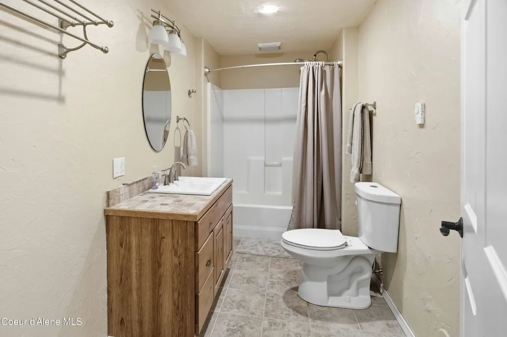 40 Sadie Lane Careywood ID 83809