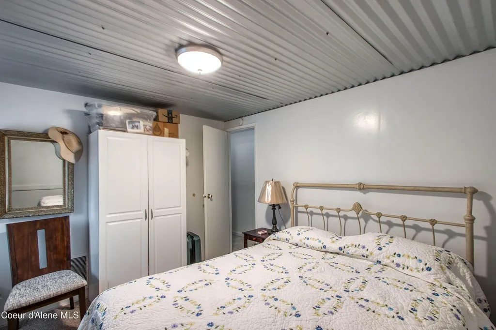 1464 Hulett Hill Drive Sandpoint ID 83864