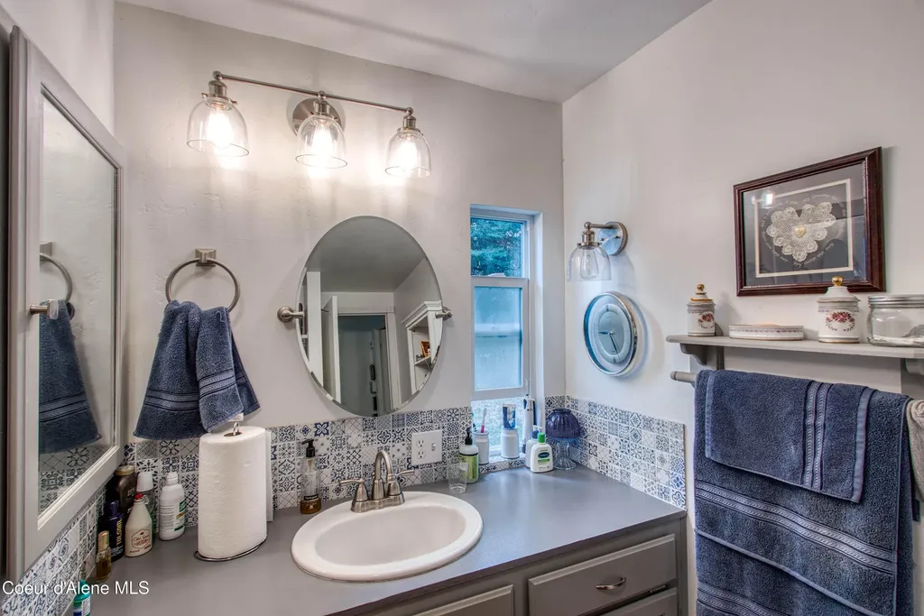 1464 Hulett Hill Drive Sandpoint ID 83864