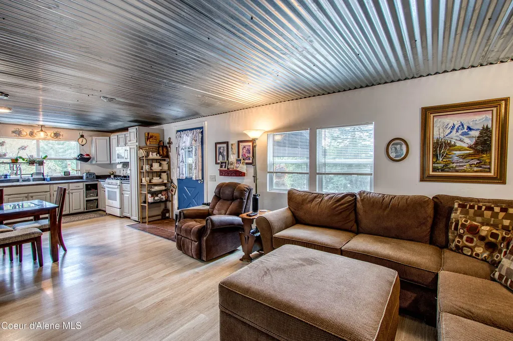 1464 Hulett Hill Drive Sandpoint ID 83864