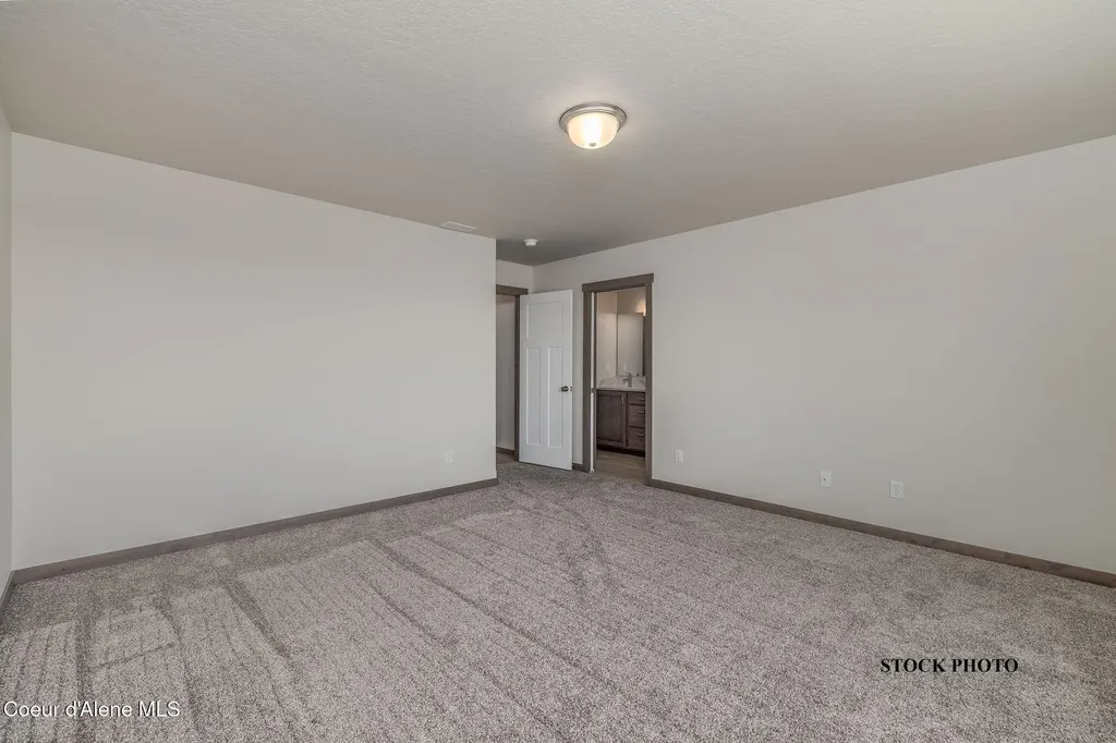 11673 N Simmons Lane Rathdrum ID 83858
