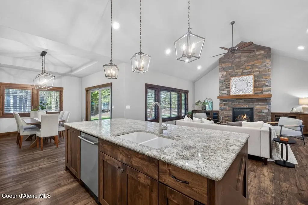 11514 N Blue Jay Loop Hayden ID 83835