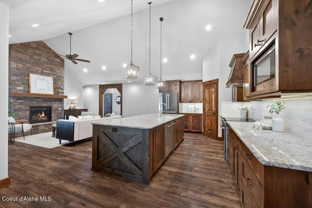 11514 N Blue Jay Loop Hayden ID 83835