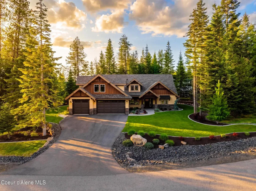 11514 N Blue Jay Loop Hayden ID 83835