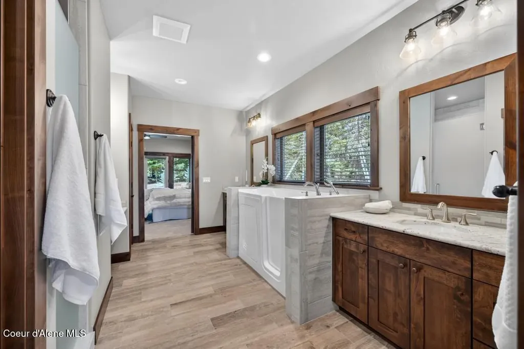 11514 N Blue Jay Loop Hayden ID 83835