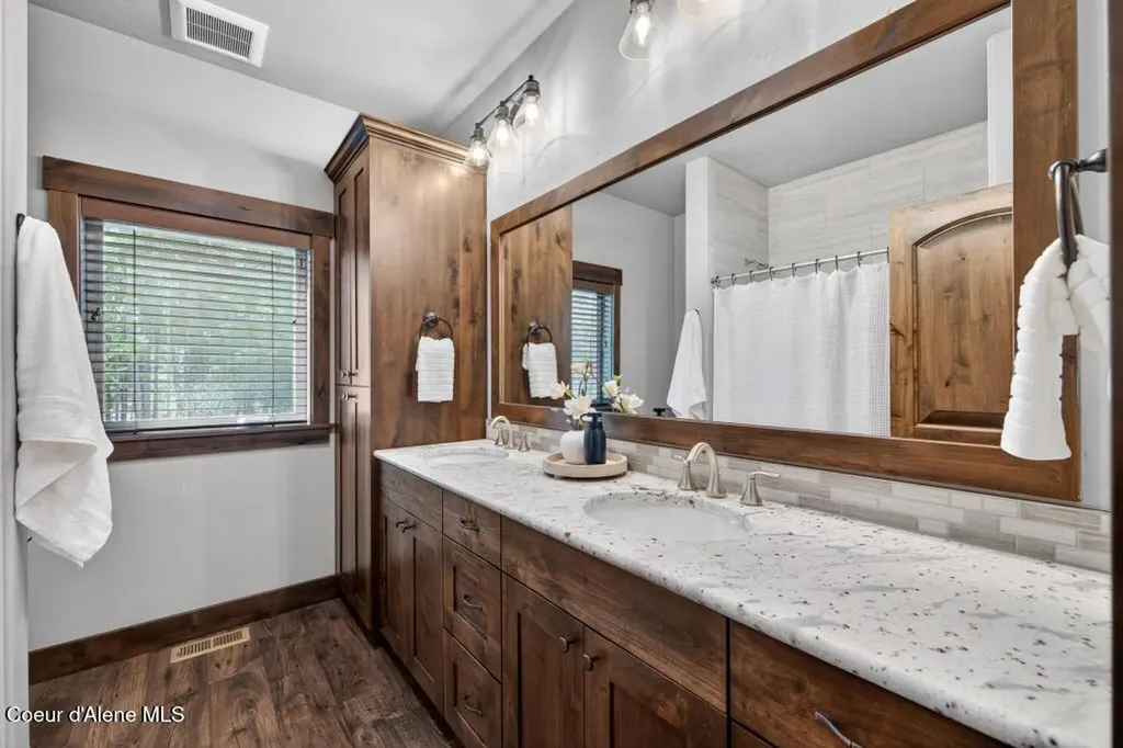 11514 N Blue Jay Loop Hayden ID 83835