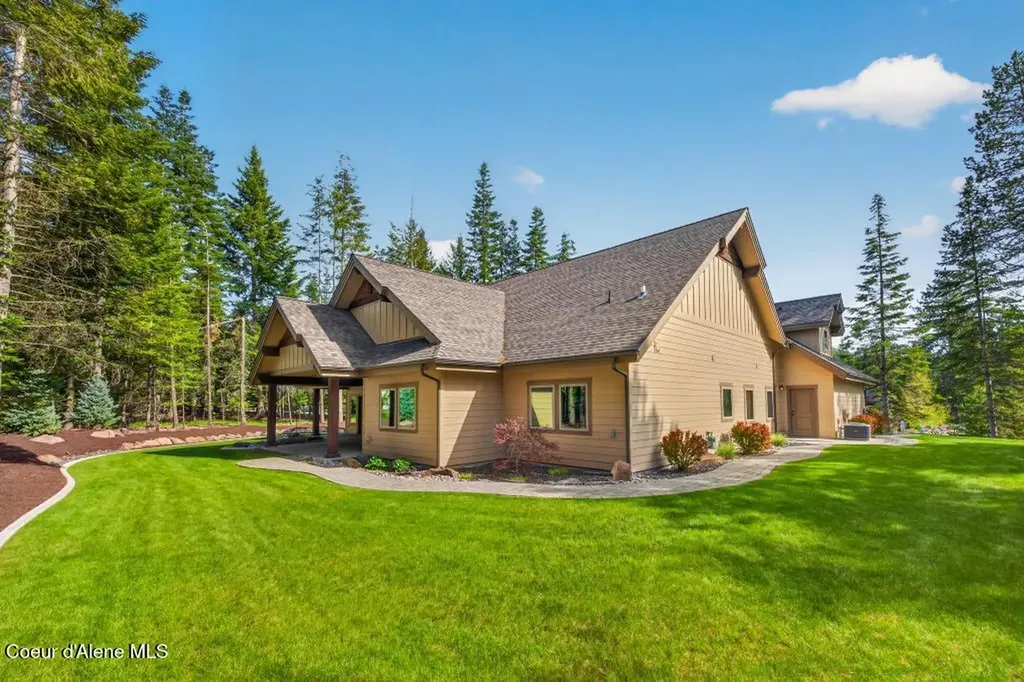 11514 N Blue Jay Loop Hayden ID 83835