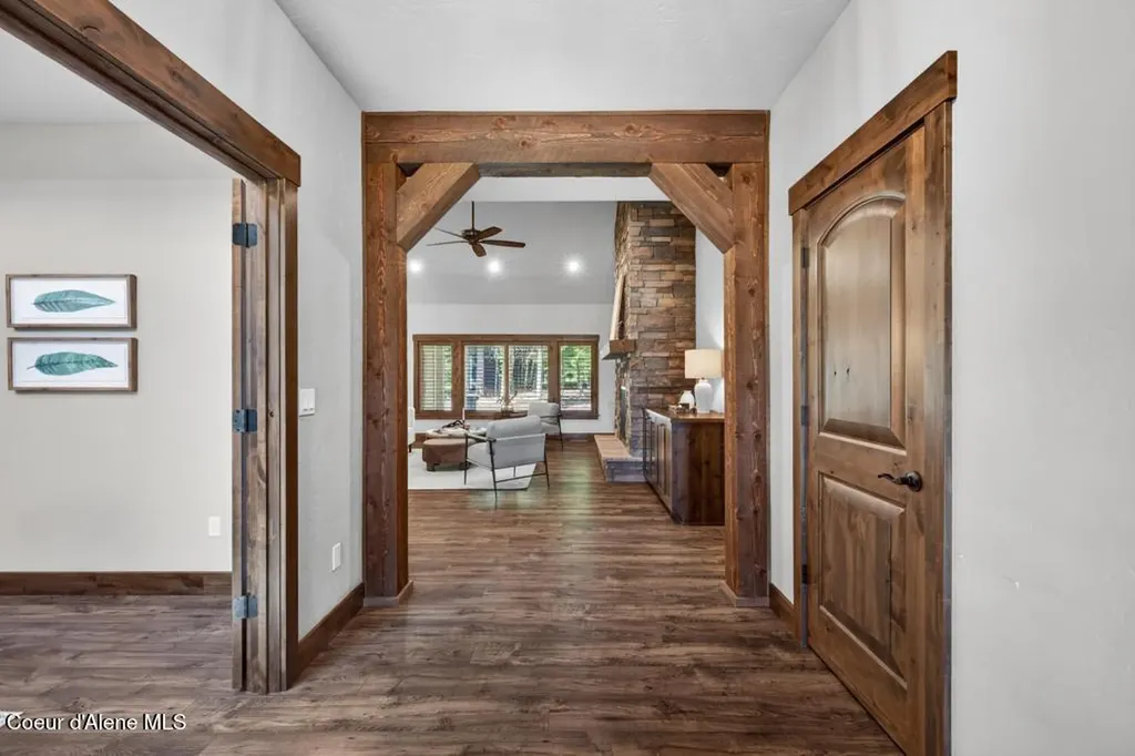 11514 N Blue Jay Loop Hayden ID 83835