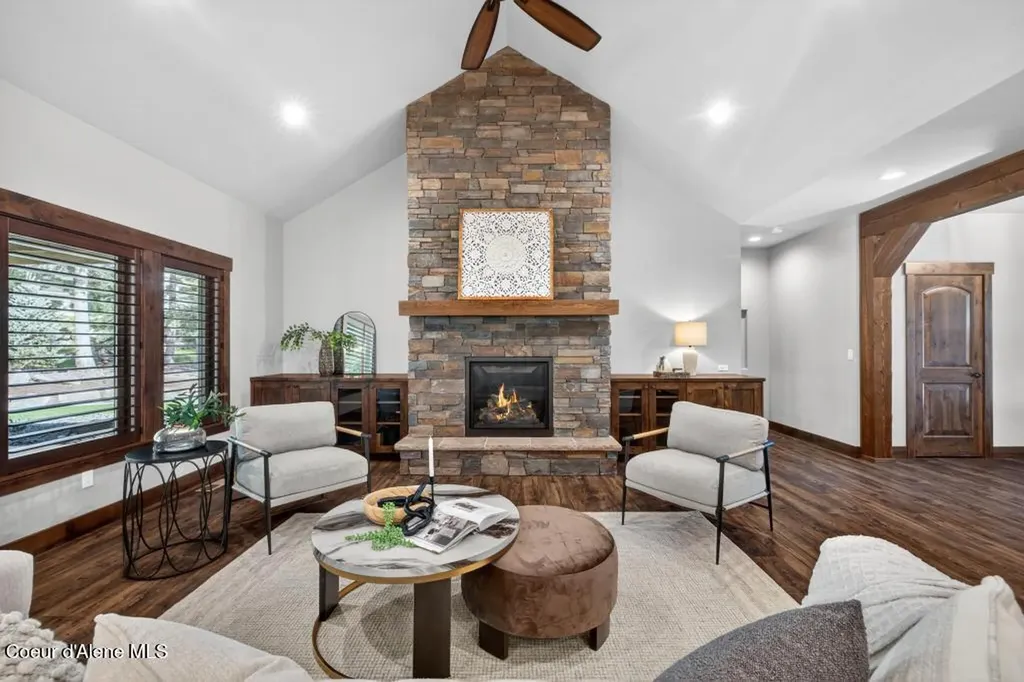 11514 N Blue Jay Loop Hayden ID 83835