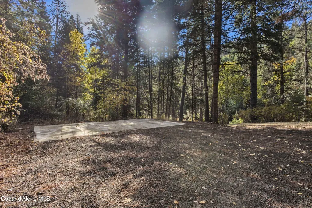 42820 S Highway 97 Harrison ID 83833