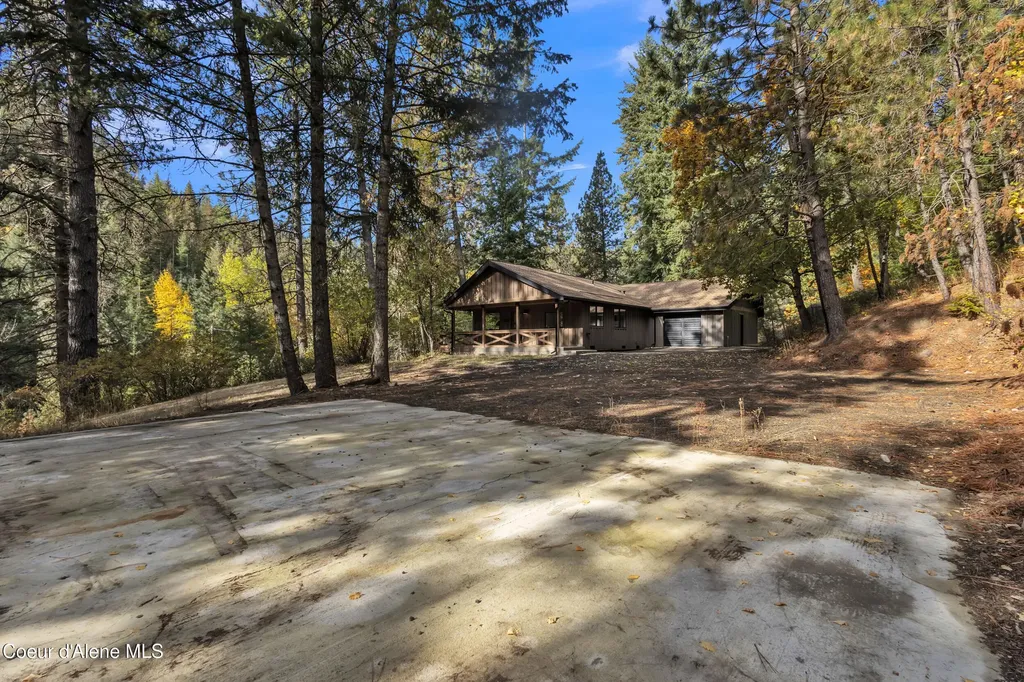 42820 S Highway 97 Harrison ID 83833