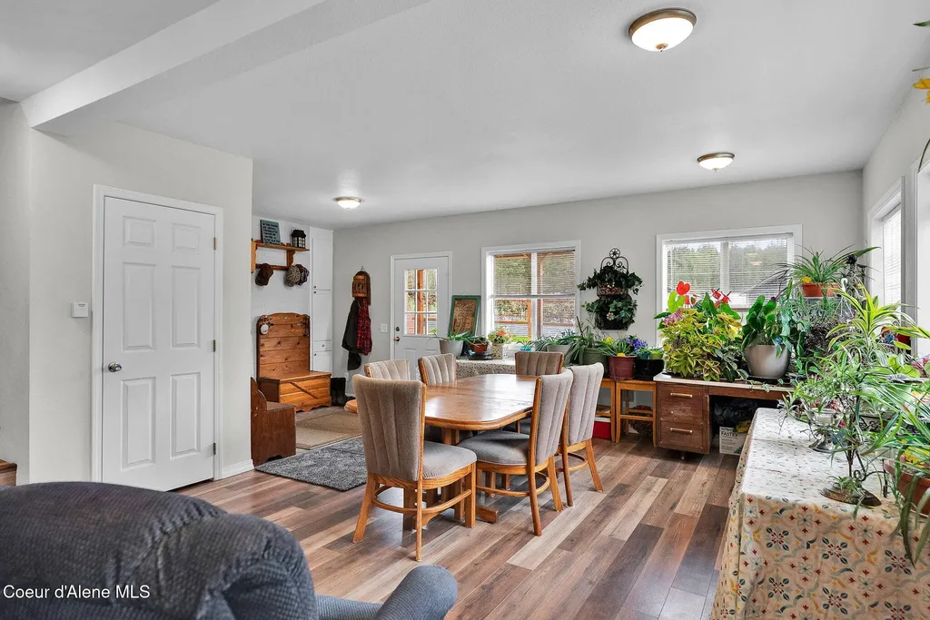 6420 Hells Gulch Road St. Maries ID 83861