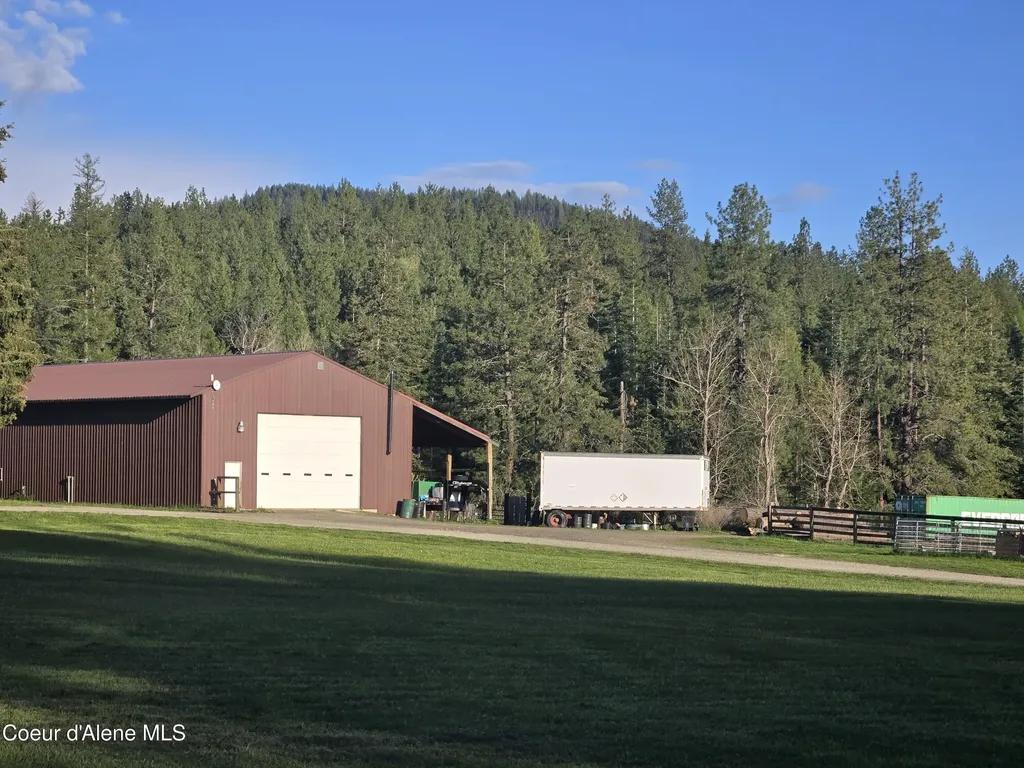 6420 Hells Gulch Road St. Maries ID 83861