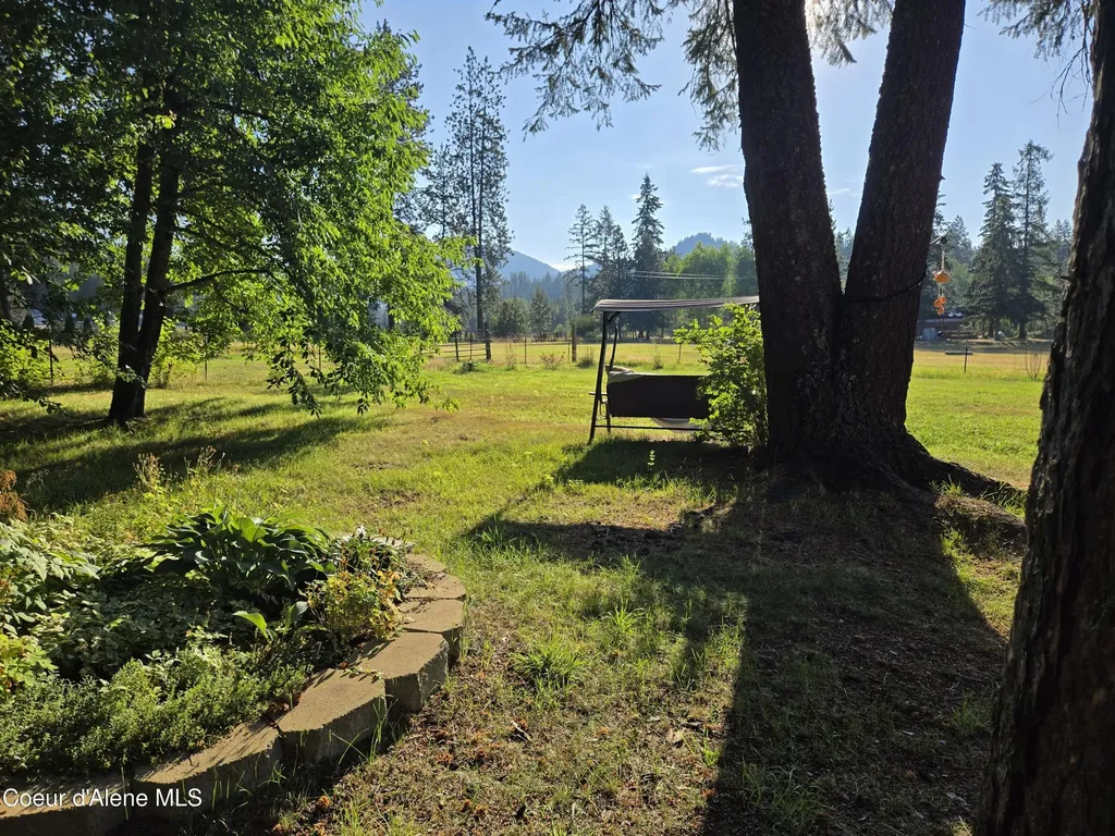 6420 Hells Gulch Road St. Maries ID 83861