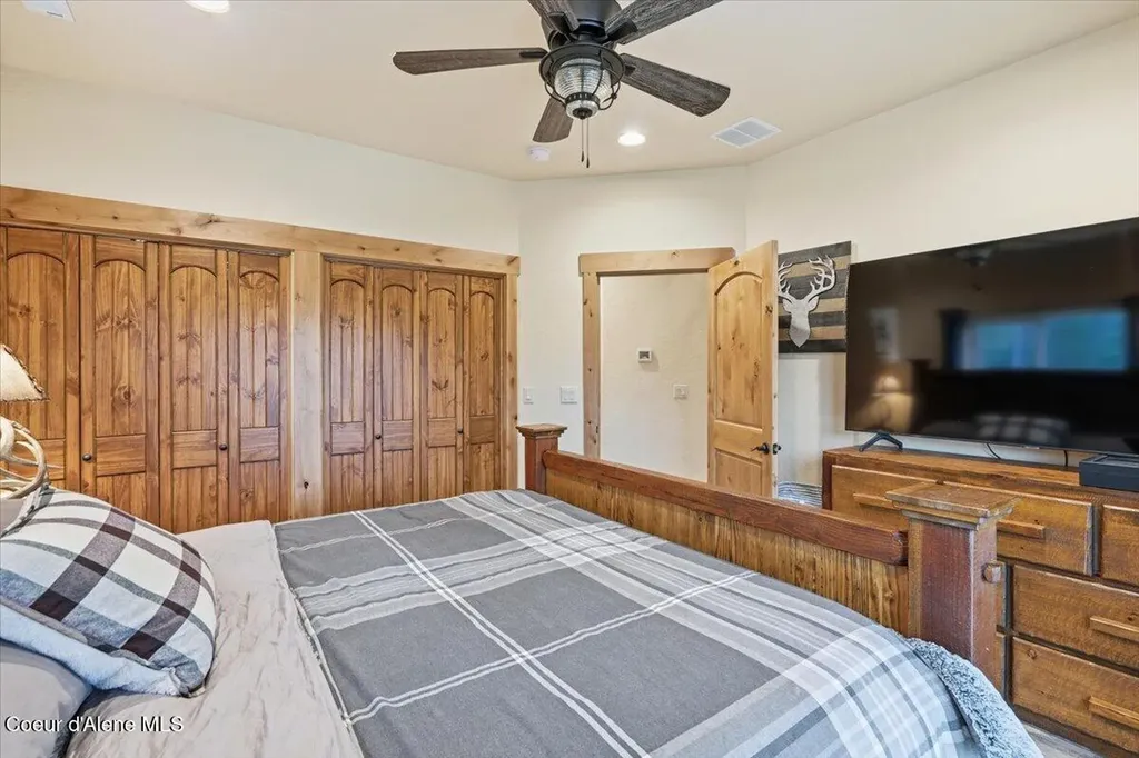 17045 W Cade Road Hauser ID 83854