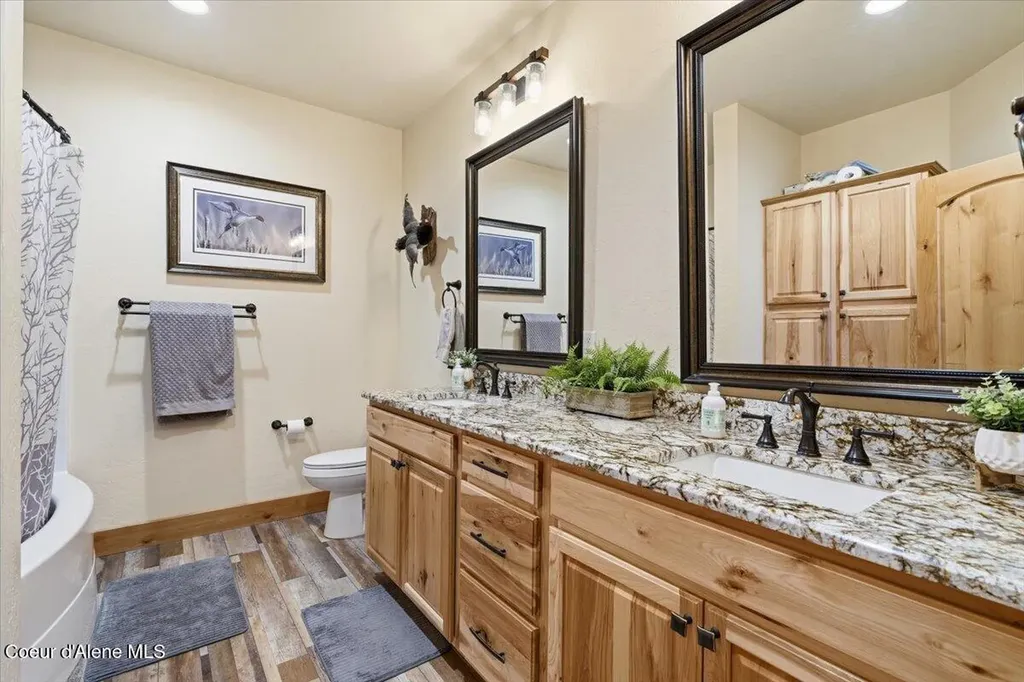 17045 W Cade Road Hauser ID 83854