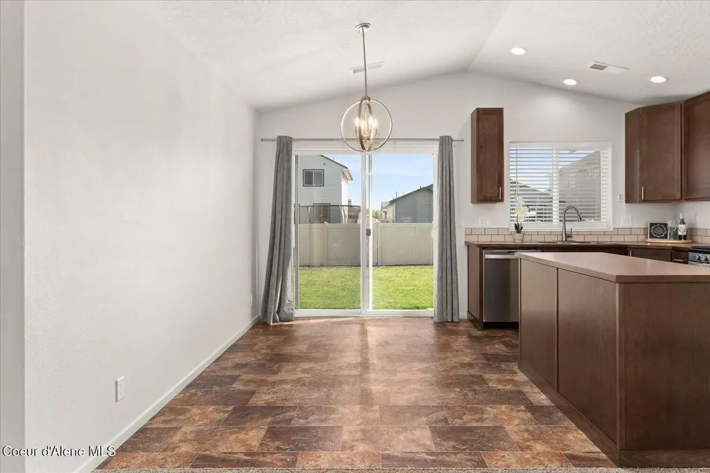 1526 N Minam Loop Post Falls ID 83854