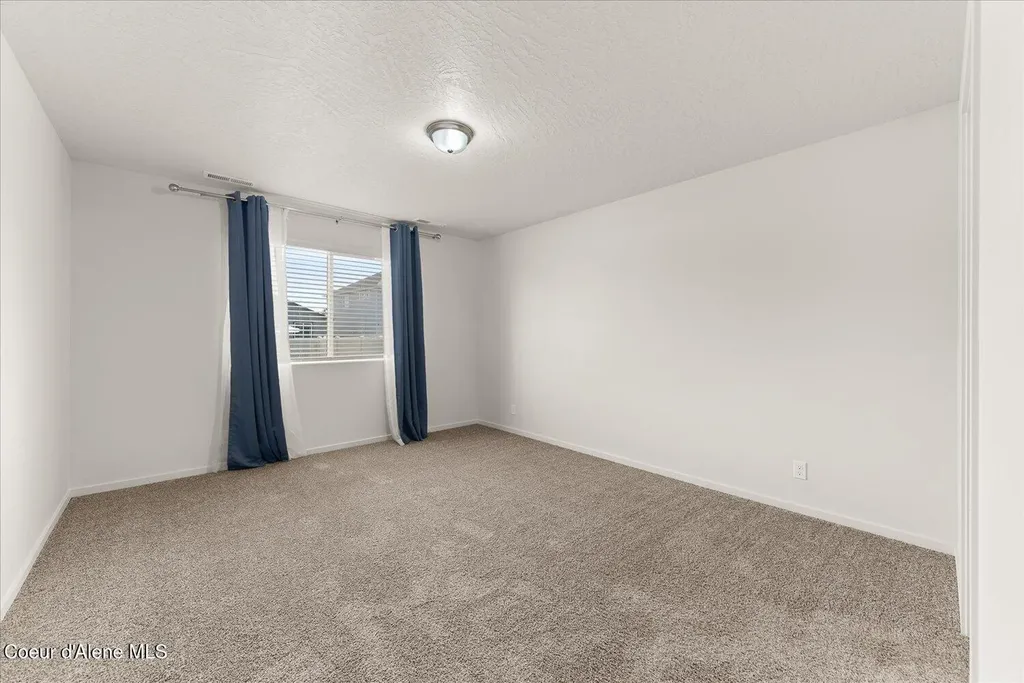 1526 N Minam Loop Post Falls ID 83854