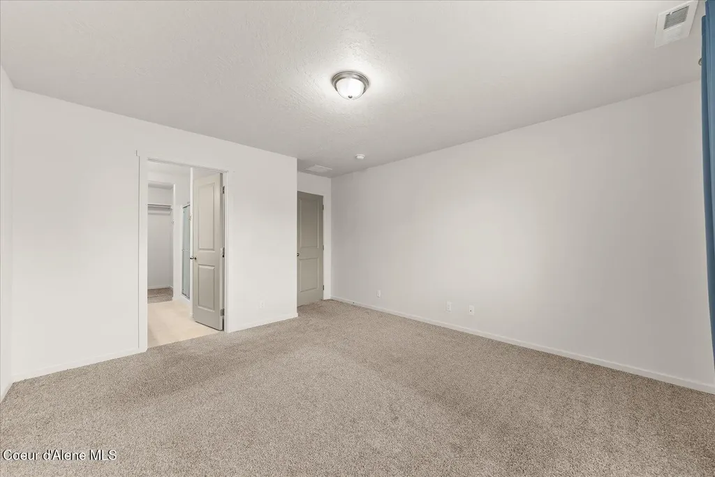 1526 N Minam Loop Post Falls ID 83854