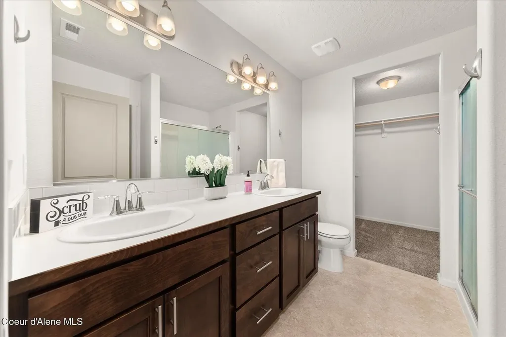 1526 N Minam Loop Post Falls ID 83854