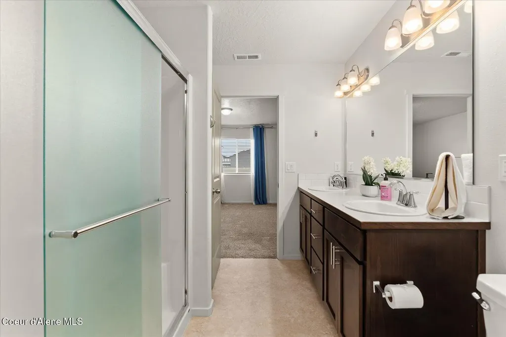 1526 N Minam Loop Post Falls ID 83854