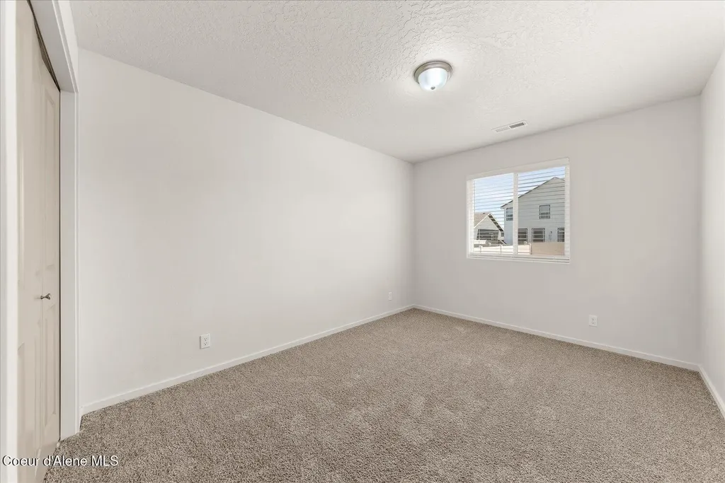 1526 N Minam Loop Post Falls ID 83854