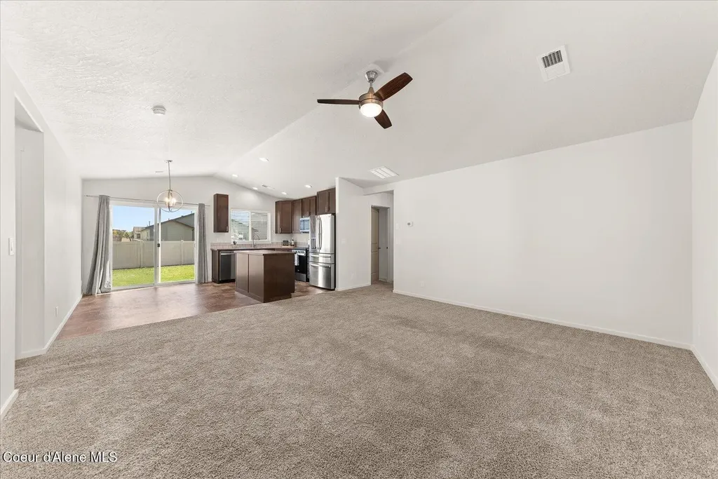 1526 N Minam Loop Post Falls ID 83854