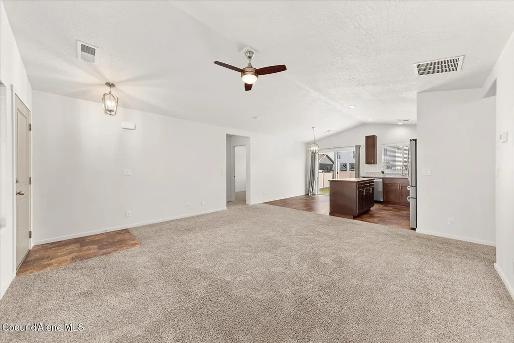 1526 N Minam Loop Post Falls ID 83854