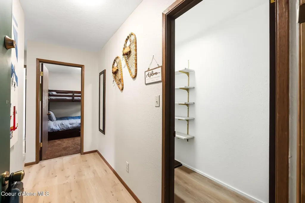 90 Stella Lane Sandpoint ID 83864