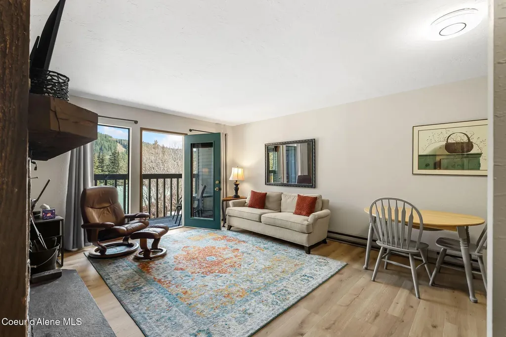 90 Stella Lane Sandpoint ID 83864
