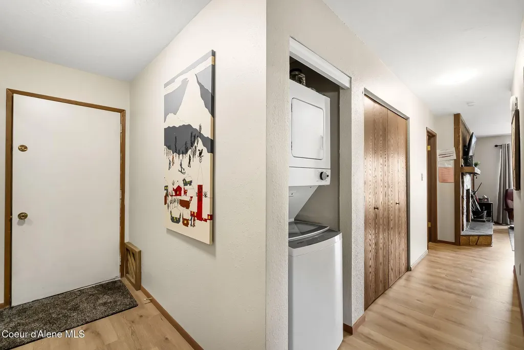 90 Stella Lane Sandpoint ID 83864