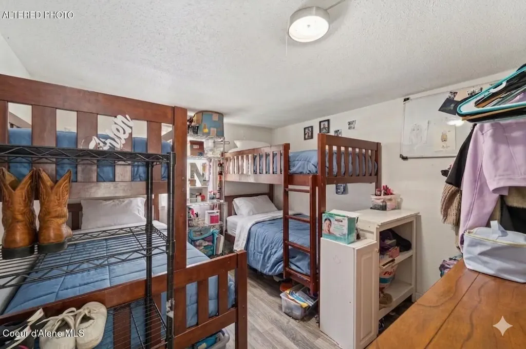 2636 Barnhardt Road Careywood ID 83809