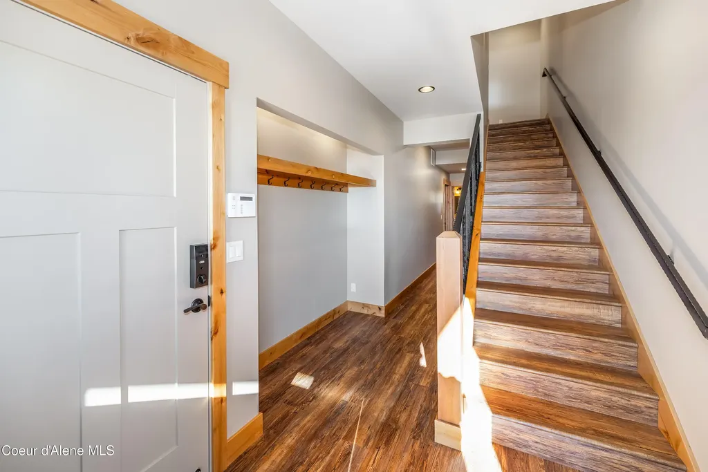 56 Palouse Drive Nordman ID 83848