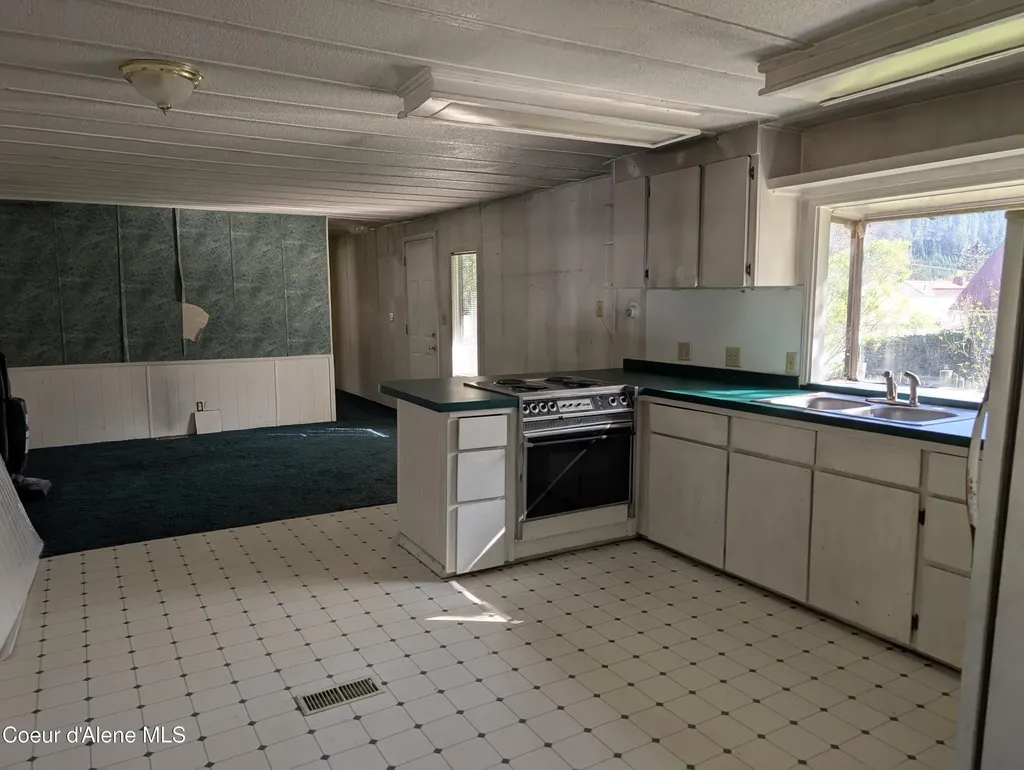 204 Mine Avenue Wallace ID 83873