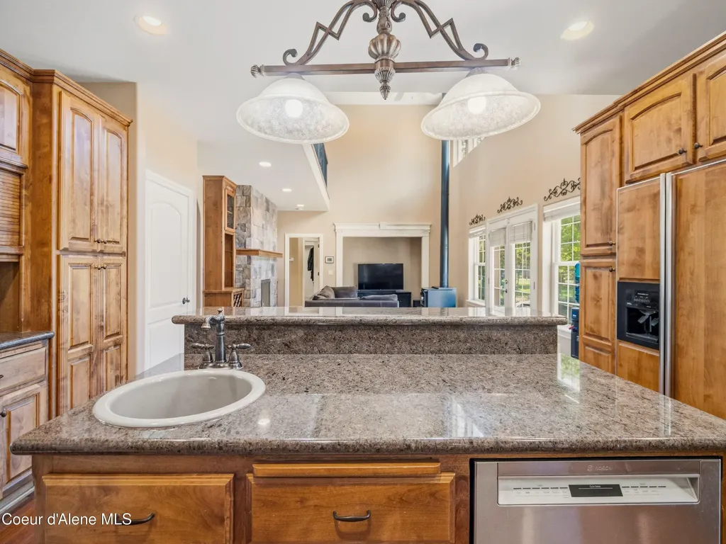 4231 E Burchell Drive Hayden ID 83835
