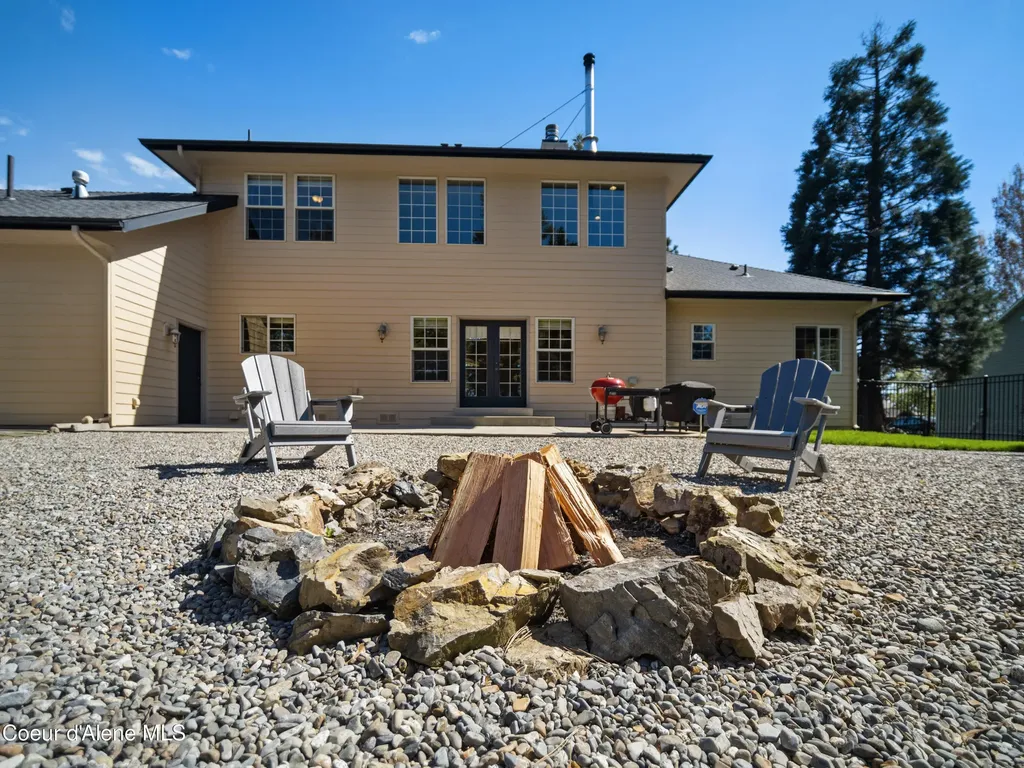 4231 E Burchell Drive Hayden ID 83835