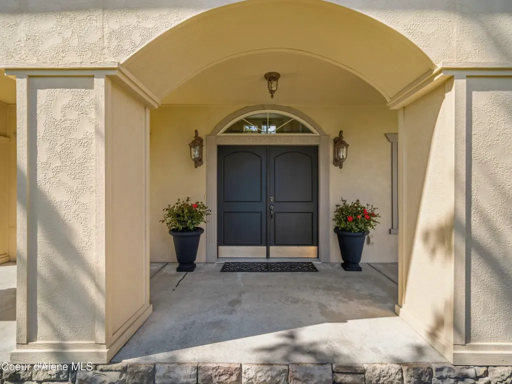 4231 E Burchell Drive Hayden ID 83835