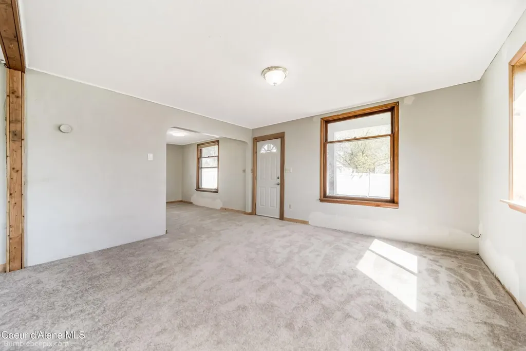 405 W Jefferson Avenue St. Maries ID 83861