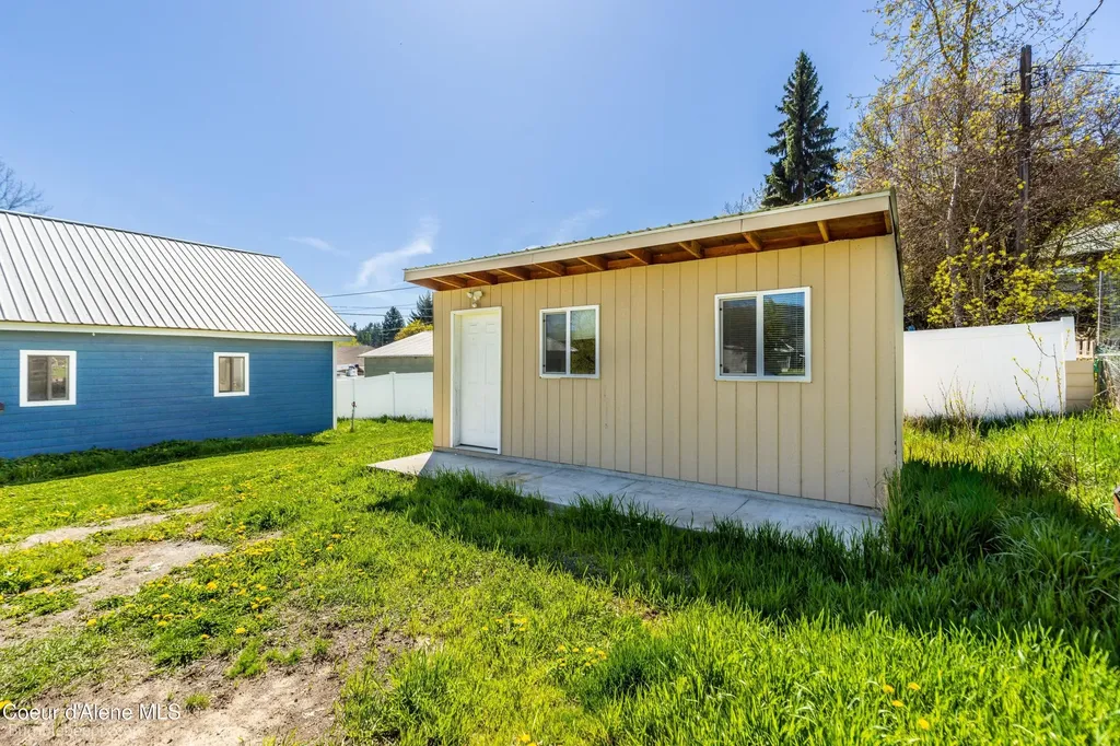 405 W Jefferson Avenue St. Maries ID 83861
