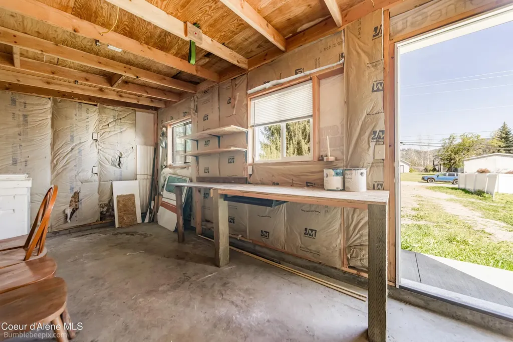 405 W Jefferson Avenue St. Maries ID 83861