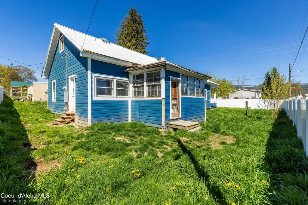 405 W Jefferson Avenue St. Maries ID 83861