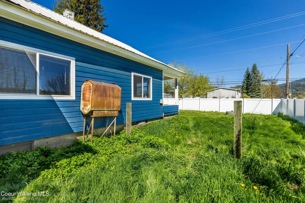 405 W Jefferson Avenue St. Maries ID 83861