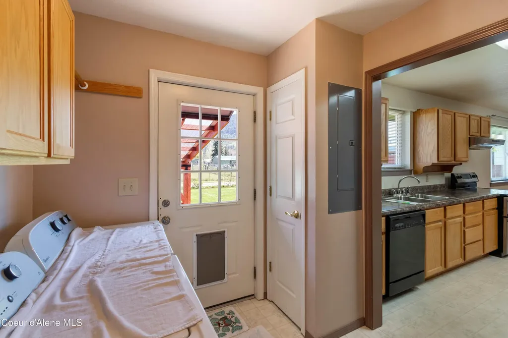 316 W 6th Avenue Clark Fork ID 83811