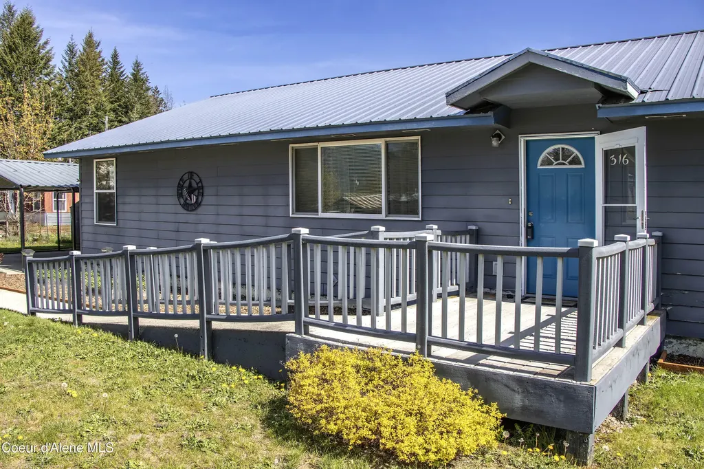 316 W 6th Avenue Clark Fork ID 83811