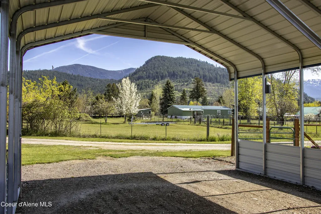 316 W 6th Avenue Clark Fork ID 83811